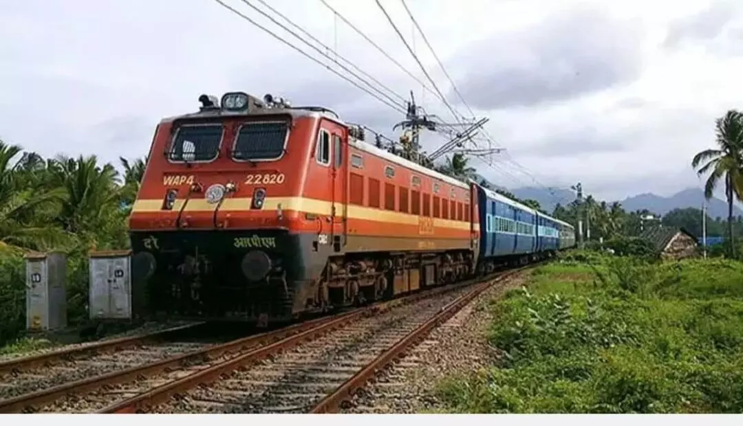 ट्रेनों में किराया 5 से 60 रुपए तक बढ़ा: एक्सप्रेस ट्रेनों पर असर