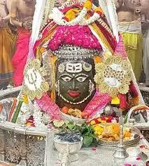 भांग से शृंगार, त्रिपुंड लगाकर भस्म आरती में सजे कालों के काल, भक्त बोले जय श्री महाकाल