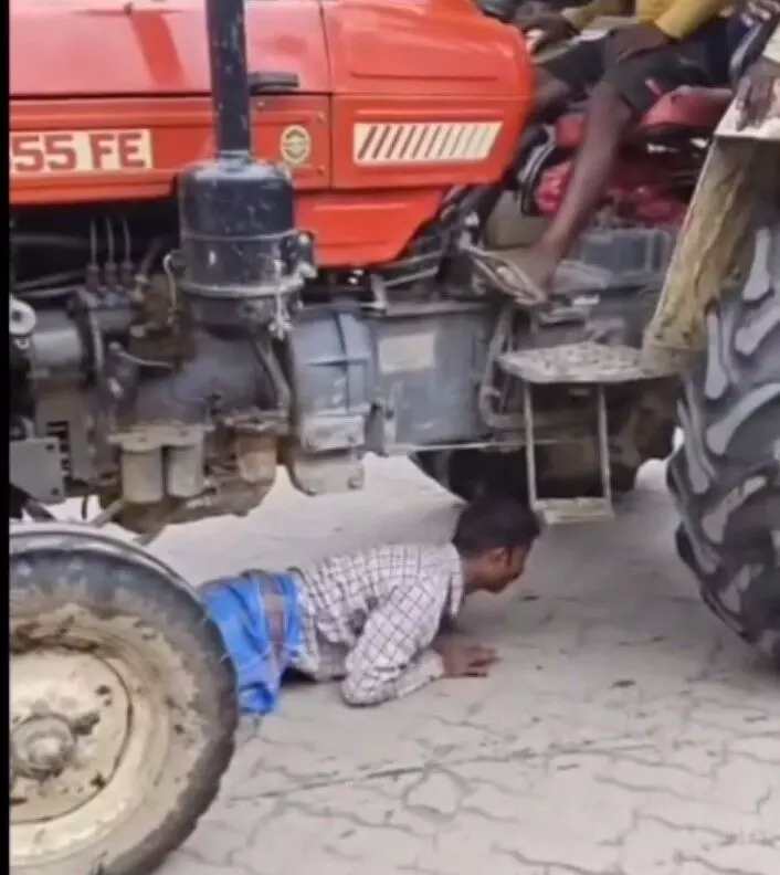 ये क्या हो गया इस आदमी में घुस गई ब्रूस ली की आत्मा...