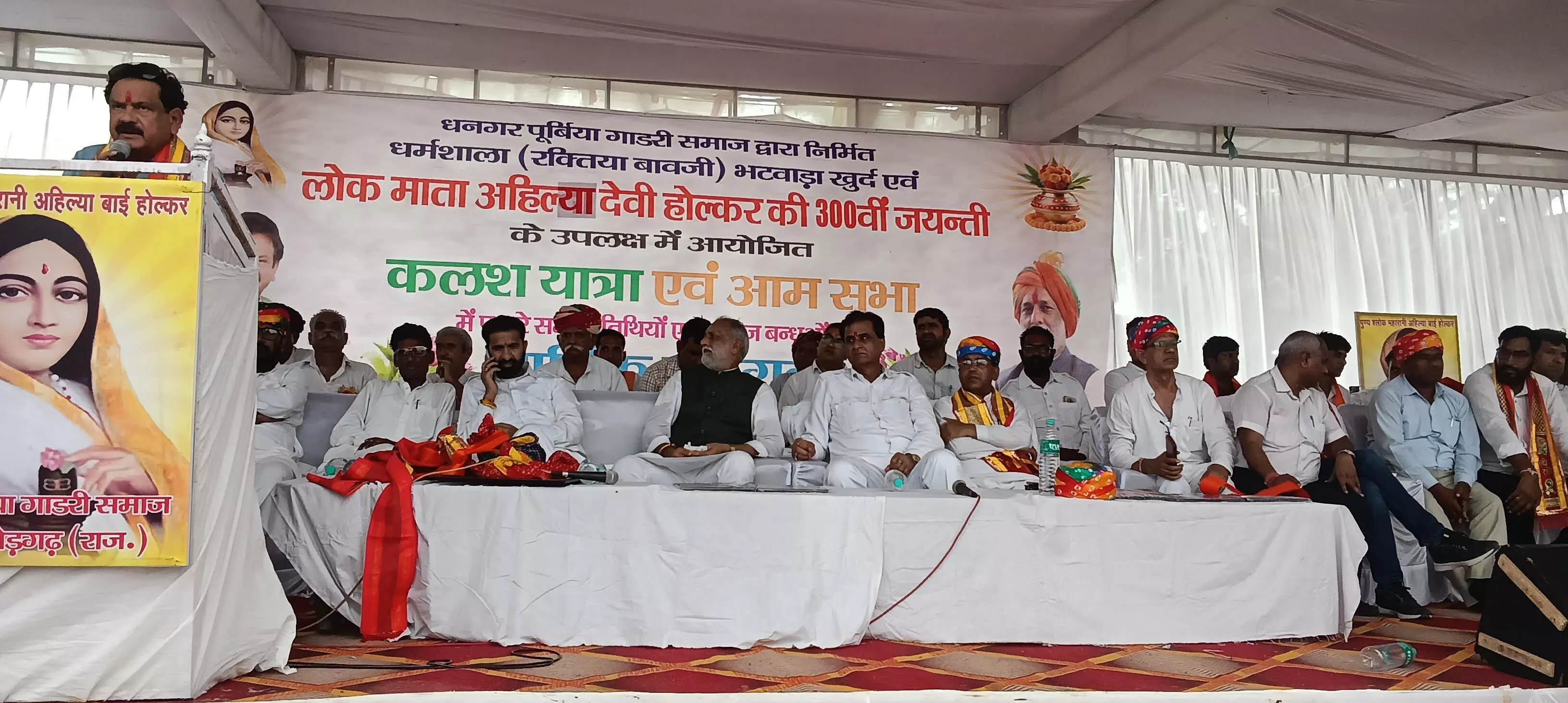 जमीन बेचनी पड़े तो बेच दो बच्चों को पढ़ाओ ,सब तालों की एक चाबी शिक्षा