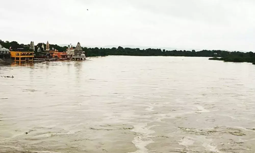 संगम पर एकाएक हुई पानी की बंपर आवक 8 मीटर पर दौडऩे लगी त्रिवेणी,बीसलपुर बांध में पानी की आवक शुरु