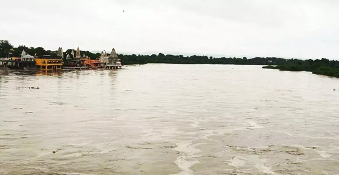 संगम पर एकाएक हुई पानी की बंपर आवक 8 मीटर पर दौडऩे लगी त्रिवेणी,बीसलपुर बांध में पानी की आवक शुरु