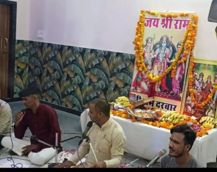 सुंदरकांड पाठ में झूमे भक्त सुंदरकांड पाठ में झूमे भक्त