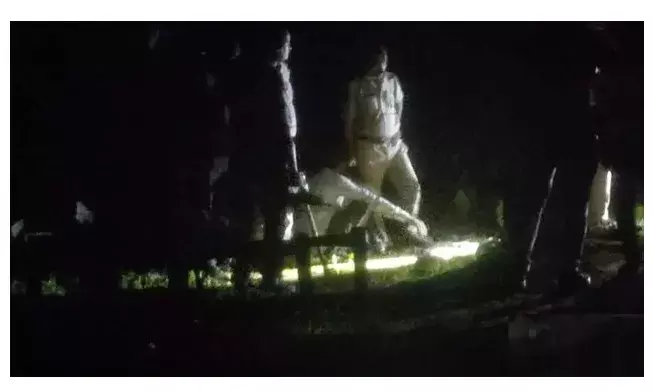 दबंगों ने नग्न कर किसान को पेड़ से बांधा और पीटकर मार डाला; पहले बाप की भी ली थी जान