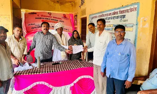 दस साल पुरानी समस्या हुई एक दिन में दूर, रिकॉर्ड में नाम सही हुआ तो किशनलाल के छलके आँसू