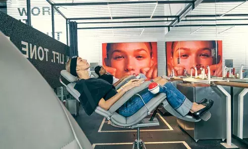 टीरा स्टोर्स और स्टैंडअलोन स्टूडियोज़ के जरिए भारत में फेसजिम के सिग्नेचर फेशियल वर्कआउट लाएगी रिलायंस