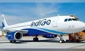 मुंबई जा रहे विमान की आधे रास्ते करानी पड़ी इमरजेंसी लैंडिग