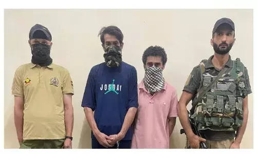 बड़ी आतंकी साजिश नाकाम, 2 आतंकी गिरफ्तार; बड़ी मात्रा में हथियार बरामद