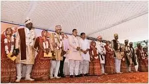 11 आवासनियों को मिले जीवनसाथी : सीएम ने दिया आशीर्वाद, बोले- समाज को मिलेगी