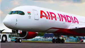 बेंगलुरु से दिल्ली के लिए एअर इंडिया का पायलट उड़ान भरने से पहले हुआ बेहोश बेंगलुरु से दिल्ली के लिए एअर इंडिया का पायलट उड़ान भरने से पहले हुआ बेहोश