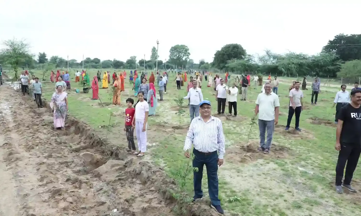 हर विभाग करे जिला परिषद के नवाचार का अनुसरण, उप वन देगा पर्यावरण संरक्षण की प्रेरणा :कलक्टर हसीजा