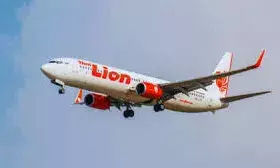 थाई लायन एयर का विमान तकनीकी खराबी के बाद पार्किंग बे में लौटा,उड़ान हुई रद्द