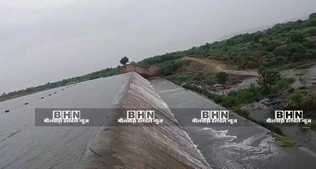 कोठारी बांध छलका, सुबह से रिमझिम बारिश जारी कोठारी बांध छलका, सुबह से रिमझिम बारिश जारी