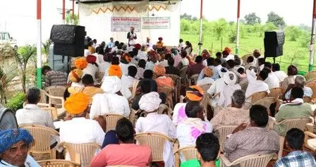 किसानों की सेवा ही देश की सेवा-डॉ. कर्नाटक किसानों की सेवा ही देश की सेवा-डॉ. कर्नाटक