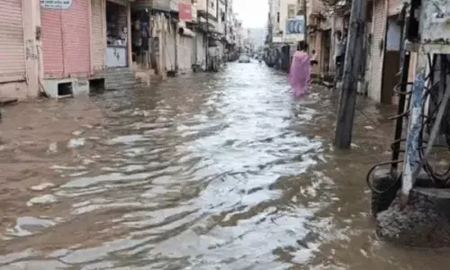 भीलवाड़ा सहित इन जिलों में तेज बारिश का अलर्ट,  प्रदेश के कई इलाके जलमग्न,बाढ़ जैसे हालात