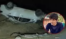 तेज रफ्तार कार पलटी  , पूर्व सीएम गहलोत के भाई के पोत की मौत, तीन घायल