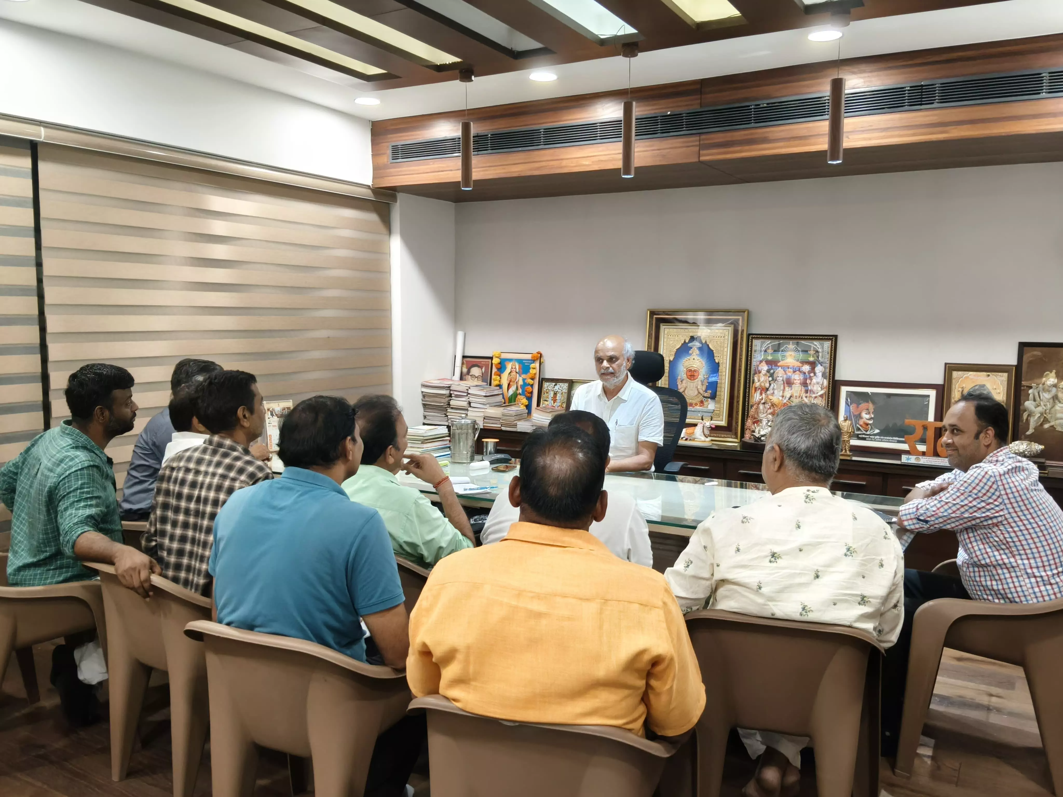 कथा आयोजन समिति की बैठक में प्लास्टिक की डिस्पोजेबल सामग्री उपयोग नहीं करने का निर्णय