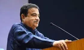 आज की दुनिया में तीसरे विश्व युद्ध का खतरा बेहद गंभीर,तालमेल, प्रेम और शांति कम .मंत्री नितिन गडकरी