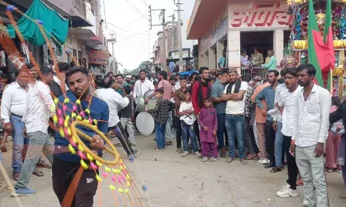 दौलतगढ़ में निकाला ताजियों का जुलूस