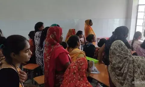 महिला आई टी आई का प्रशिक्षण प्राप्त करके भारत में कहीं भी रोजगार प्राप्त कर सकती है :- अनुदेशक महावर