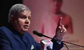 धनखड़ ने जज के घर से नकदी बरामदगी पर जताई चिंता, बोले- न्यायपालिका के लिए आइड्स ऑफ मार्च जैसी चेतावनी