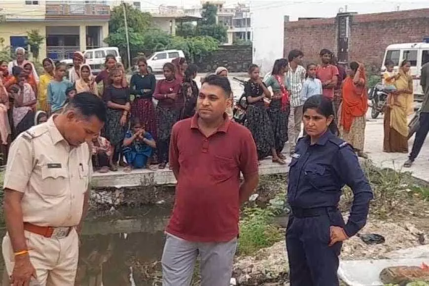 शाहपुरा फिर शर्मसार- सडक़ पर मिला भ्रूण, कुत्तों ने नौंचा, जांच में जुटी पुलिस