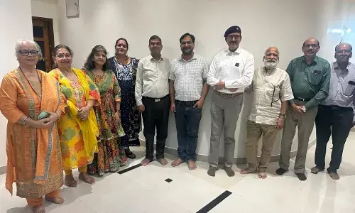 काव्य गोष्ठी आयोजित