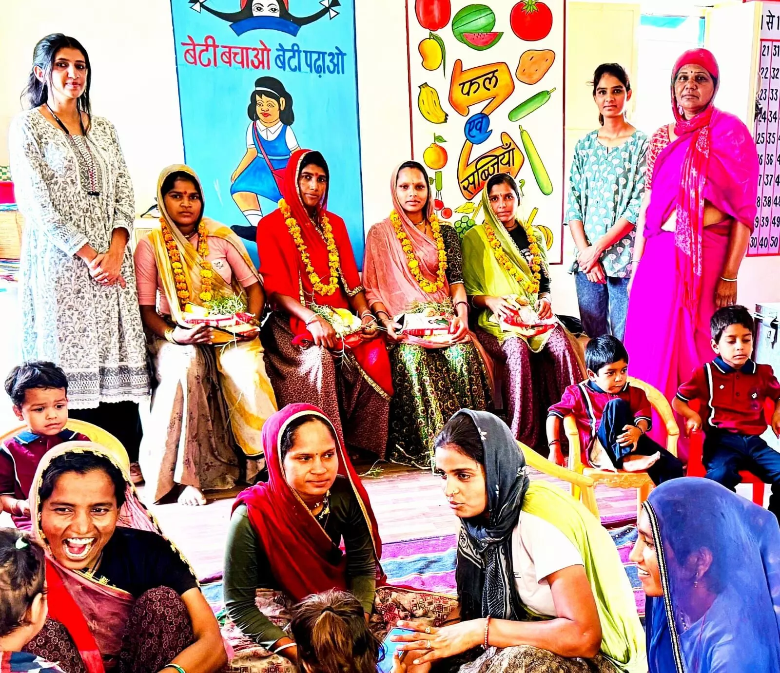 आंगनवाड़ी केंद्र पुरानी आरणी में गोदभराई एवं प्रवेशोत्सव कार्यक्रम हर्षोल्लास से संपन्न