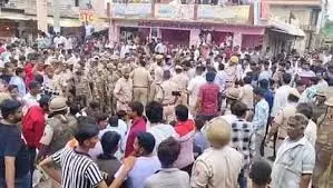 डूंगला में  निर्माणाधीन शिव मंदिर में तोड़फोड़ से माहौल गरमाया , बाजार बंद,तोड़फोड़ और आगजनी