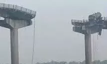 वडोदरा में महिसागर नदी पर बना गंभीरा पुल ढहा,   13 की मौत; नदी में गिरी सात गाड़ियां