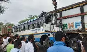 रोडवेज बस  डंपर की टक्कर में 4 की मौत; 17 यात्री घायल