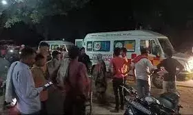 स्टेयरिंग फेल, श्रद्धालुओं से भरी ट्रैक्टर-ट्रॉली पलटी, 12 घायल