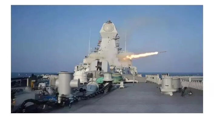 पनडुब्बी रोधी रॉकेट प्रणाली का किया सफल परीक्षण, भारतीय नौसेना की मारक क्षमता में हुई वृद्धि पनडुब्बी रोधी रॉकेट प्रणाली का किया सफल परीक्षण, भारतीय नौसेना की मारक क्षमता में हुई वृद्धि