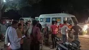 स्टेयरिंग फेल, श्रद्धालुओं से भरी ट्रैक्टर-ट्रॉली पलटी, 12 घायल
