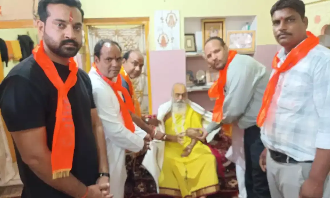 गुरु पूर्णिमा पर सन्तो का पूजन, किया आशीर्वाद लिया