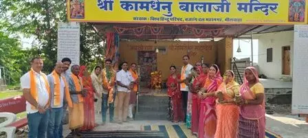 गुरु पूर्णिमा पर्व पर सुमंगल सेवा संस्थान ने तुलसी पूजन कर बांटे 101 तुलसी के पौधे गुरु पूर्णिमा पर्व पर सुमंगल सेवा संस्थान ने तुलसी पूजन कर बांटे 101 तुलसी के पौधे