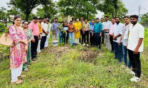 बारहठ महाविद्यालय में गुरू वंदन कार्यक्रम का आयोजन