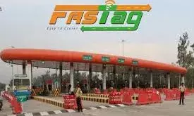 अब नहीं चलेगा टैग-इन-हैंड का खेल, एनएचएआई लूज फास्टैग यूजर्स को करेगा ब्लैकलिस्ट