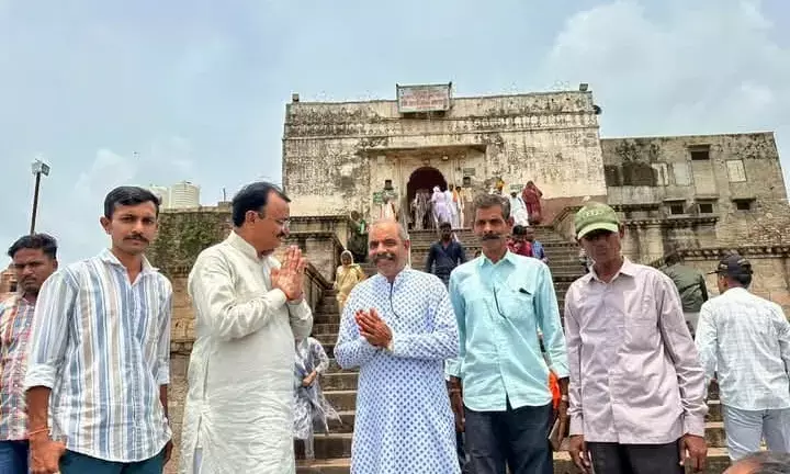 उप मुख्यमंत्री डॉ बैरवा का चित्तौड़गढ़ दौरा – सांस्कृतिक, धार्मिक और आध्यात्मिक स्थलों का किया भ्रमण