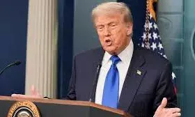 अमेरिका ने कनाडा पर फिर फोड़ा टैरिफ बम, राष्ट्रपति ट्रंप बोले- एक अगस्त से लागू होगा 35% शुल्क