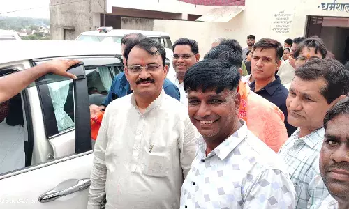 डिप्टी सीएम बैरवा से  मांडल हुई चोरी की शिकायत, जताई नाराजगी