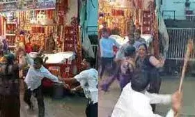 खाटूश्याम मंदिर में श्रद्धालुओं से भिड़े दुकानदार, दोनों पक्षों में चलीं लाठियां, चार गिरफ्तार