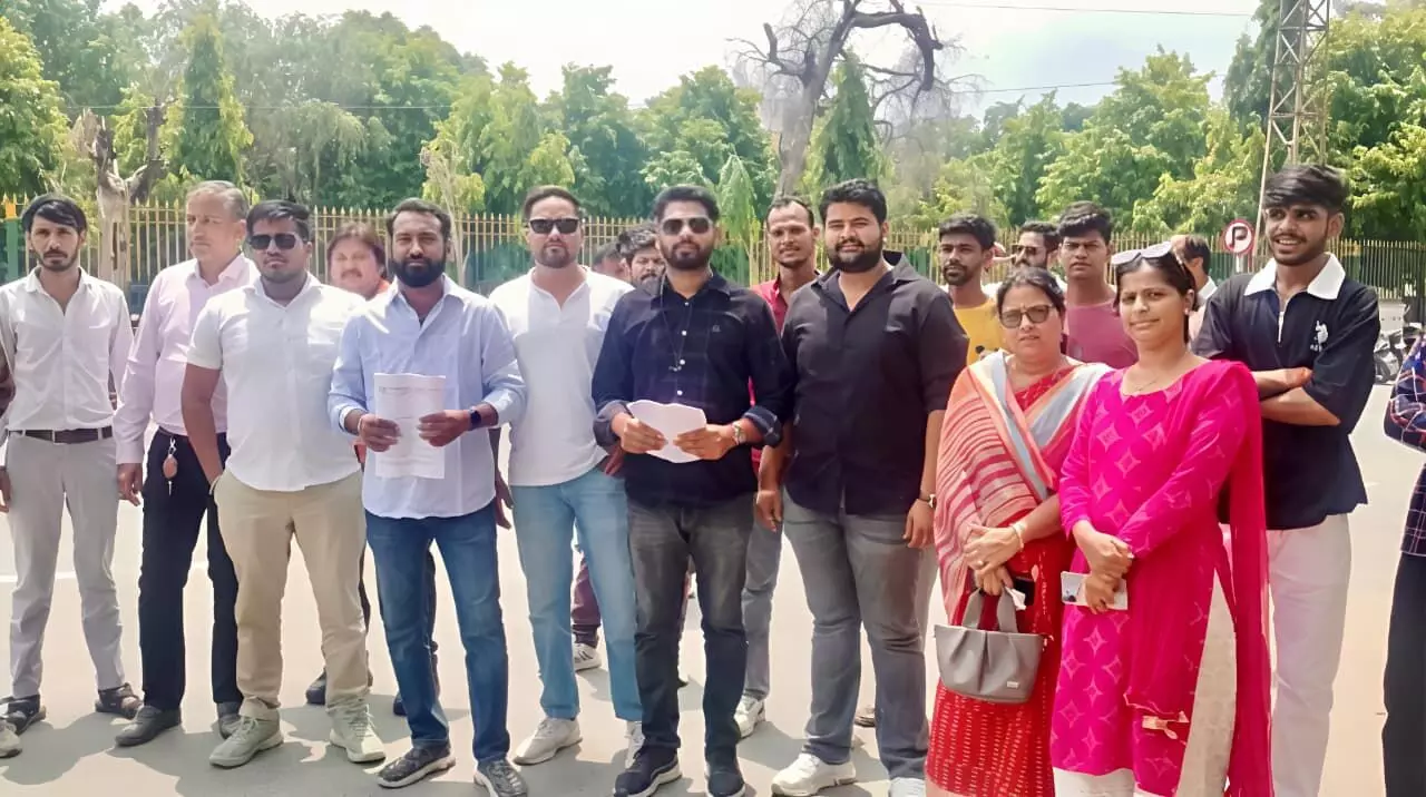 जनसंख्या नियंत्रण कानून बढ़ती जनसंख्या को रोकने का समाधान जनसंख्या नियंत्रण कानून बढ़ती जनसंख्या को रोकने का समाधान