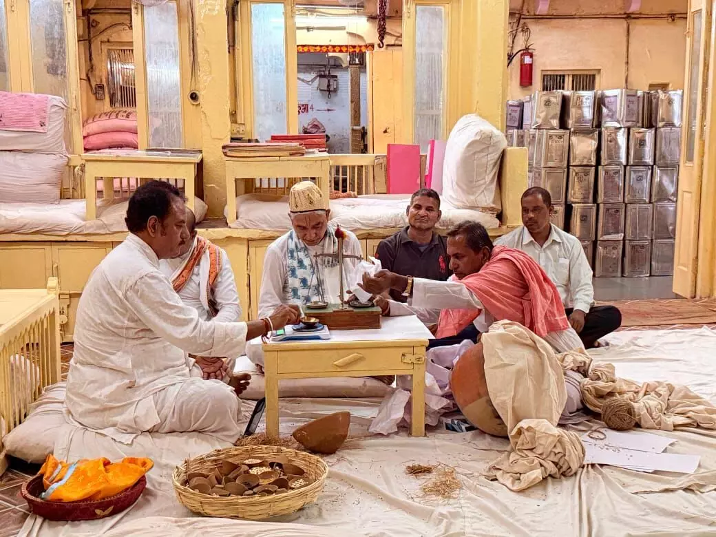 श्रीनाथजी मंदिर में आषाढ़ी पूर्णिमा पर तोली गई आषाढी का जारी हुआ परिणाम