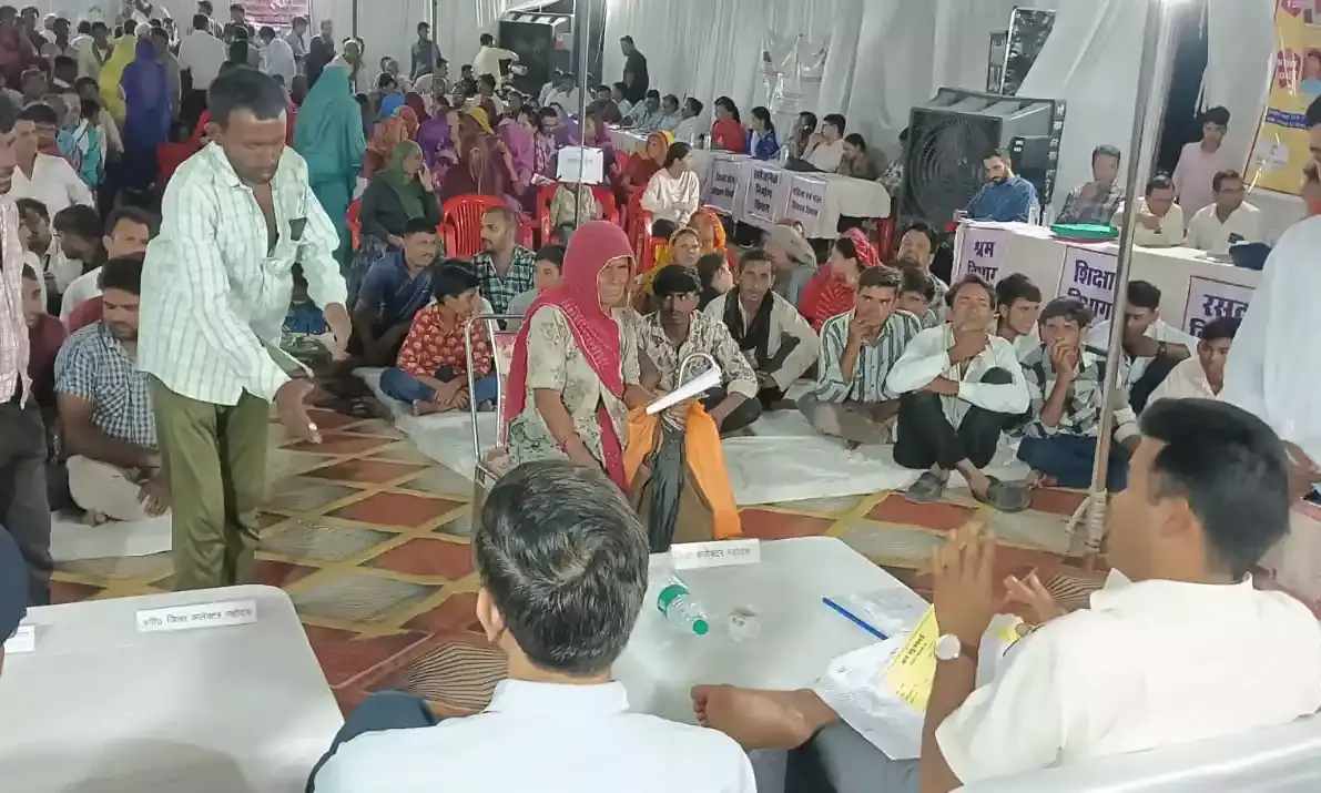 साड़ास गांव में रात्रि चौपाल – विद्यार्थियों को मिली प्रेरणा, आमजन की समस्याओं का हुआ त्वरित समाधान