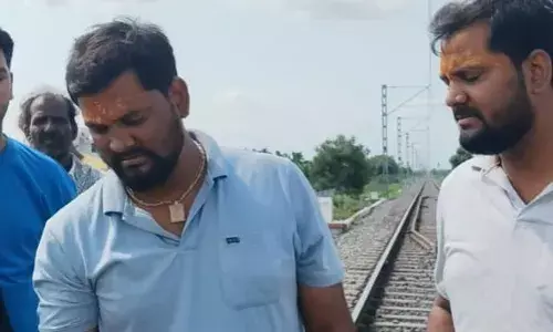 ट्रेन की चपेट में आई गाय की मौत, चार दिन से हो रही घटनायें