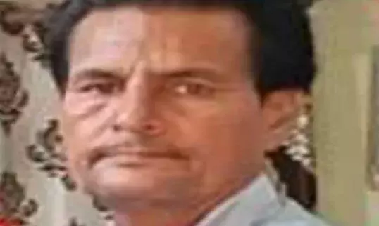 बालिका से आपत्तिजनक स्थिति में पकड़े गए शिक्षक पर सख्त कार्रवाई बालिका से आपत्तिजनक स्थिति में पकड़े गए शिक्षक पर सख्त कार्रवाई