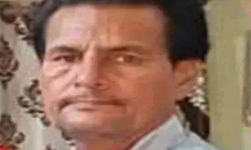 बालिका से आपत्तिजनक स्थिति में पकड़े गए शिक्षक पर सख्त कार्रवाई