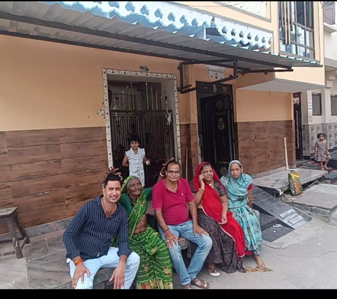 भीलवाड़ा: कालिका माता मंदिर में भक्तों के लिए व्यास ने करवाया शेड निर्माण भीलवाड़ा: कालिका माता मंदिर में भक्तों के लिए व्यास ने करवाया शेड निर्माण
