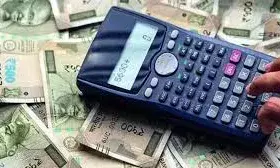 अब धीरे-धीरे एक बार फिर कैश आधारित लेन-देन की ओर लौटता नजर आ रहा है। शहर, अब वहां हाथ से लिखे पोस्टर टंगे हैं- “UPI नहीं